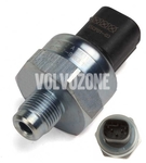 Tlakový senzor - hlavní brzdový válec P2 S60/S80/V70 II/XC70 II/XC90
