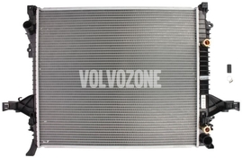 Chladič motoru (vody) P2 XC90