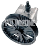 Servo čerpadlo řízení P2 (2004) R- line S60/V70 II, S80 (2004) 2.5T/2.9/T6, XC90 (-2004) 2.5T/T6