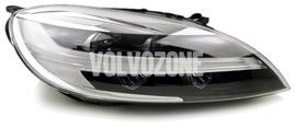 Světlomet pravý LED P1 (2017-) V40 II(XC) s tvarováním paprsku (OEM)