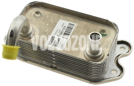 Chladič motorového oleje benzín P80 (1999-), 5 válec benzín P2, P2 S80 2.9/3.0/T6 (-2002) (OEM)