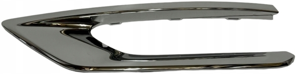 CHROME LIST Left Volvo 31663539 // Variant code: TD02 (Painted front mesh with chrome strip)